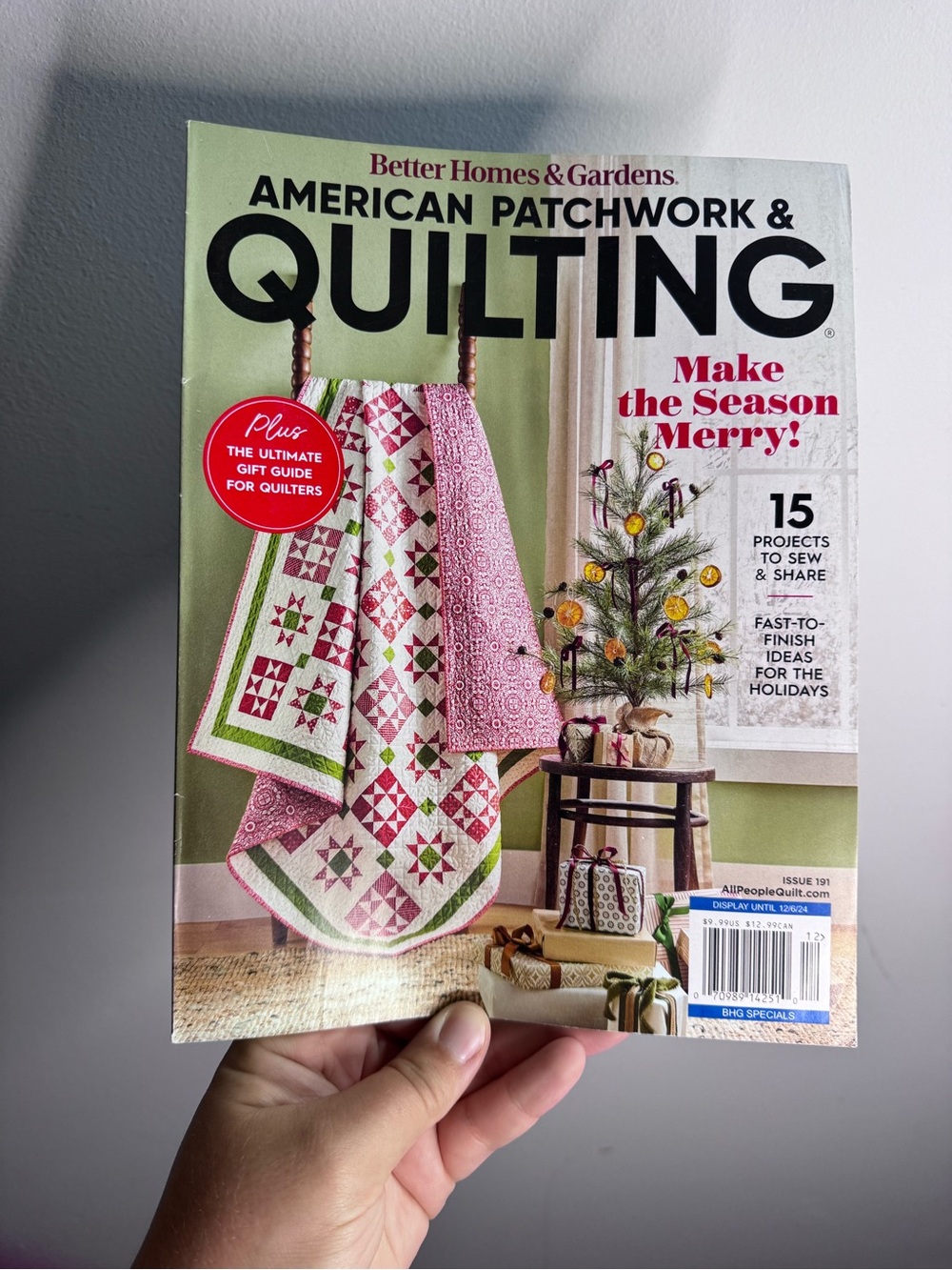 American Patchwork & Quilting December 2024 Issue 191 Christmas Quilt Patterns